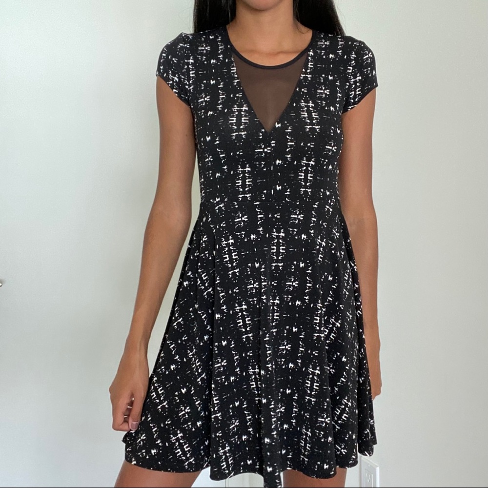 NWT XS Urban Outfitters/Kimchi Blue dress